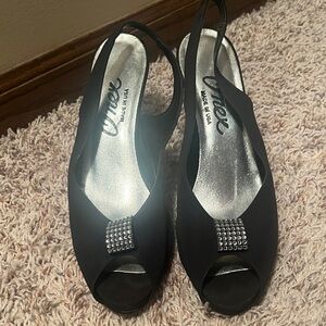 Onex Elegant Black Slingback Heels with Jewel Accents